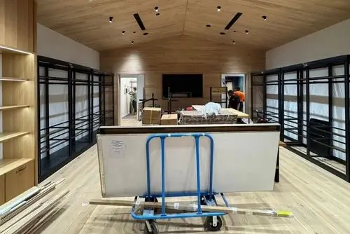 Commercial property refurbishment and alterations in an existing business space